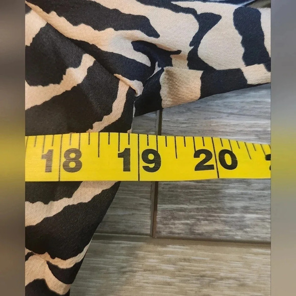 Chelsea 28 zebra print long sleeve fitted sexy midi dress - Picture 11 of 11